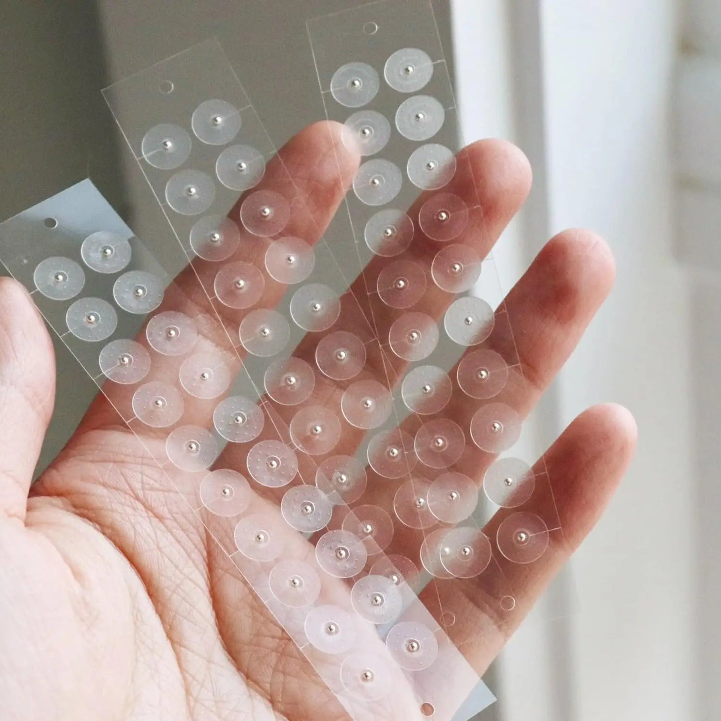 Ear seed Multi-Condition Ear Seeds Acupuncture Auricular Sticker Kit 100pcs Ear Seeds with Acupressure Ear Chart Tweezer set